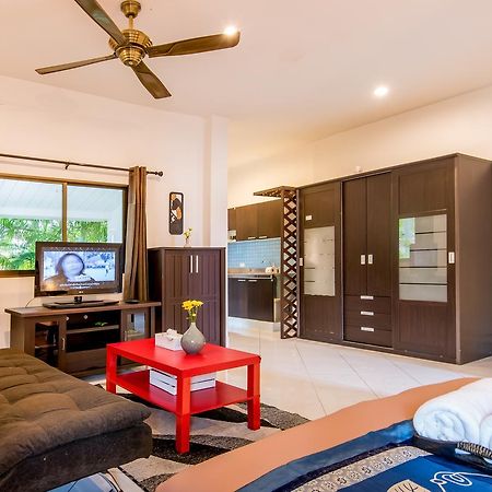 Tananza Resort & Homestay Phuket Nai Harn ภายนอก รูปภาพ