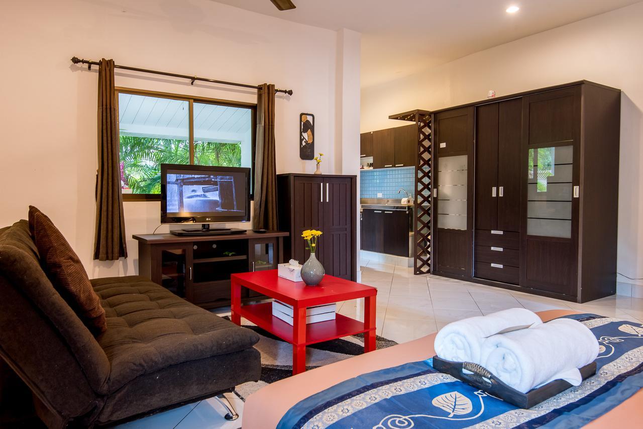 Tananza Resort & Homestay Phuket Nai Harn ภายนอก รูปภาพ